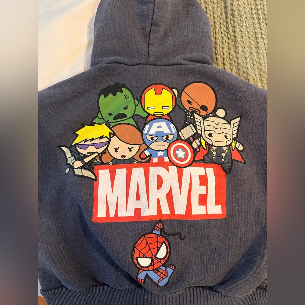 Zara boys Marvel Hoodie size 4/5